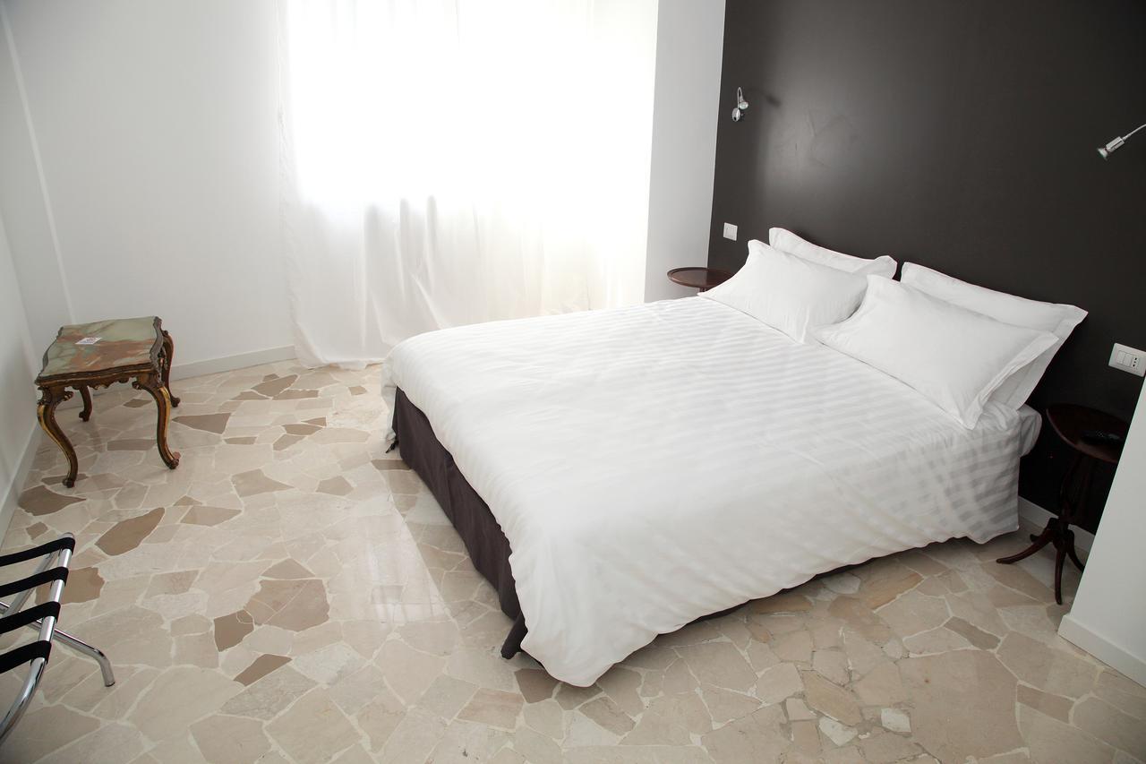 Torregiardino Bed and Breakfast Abbiategrasso Eksteriør billede